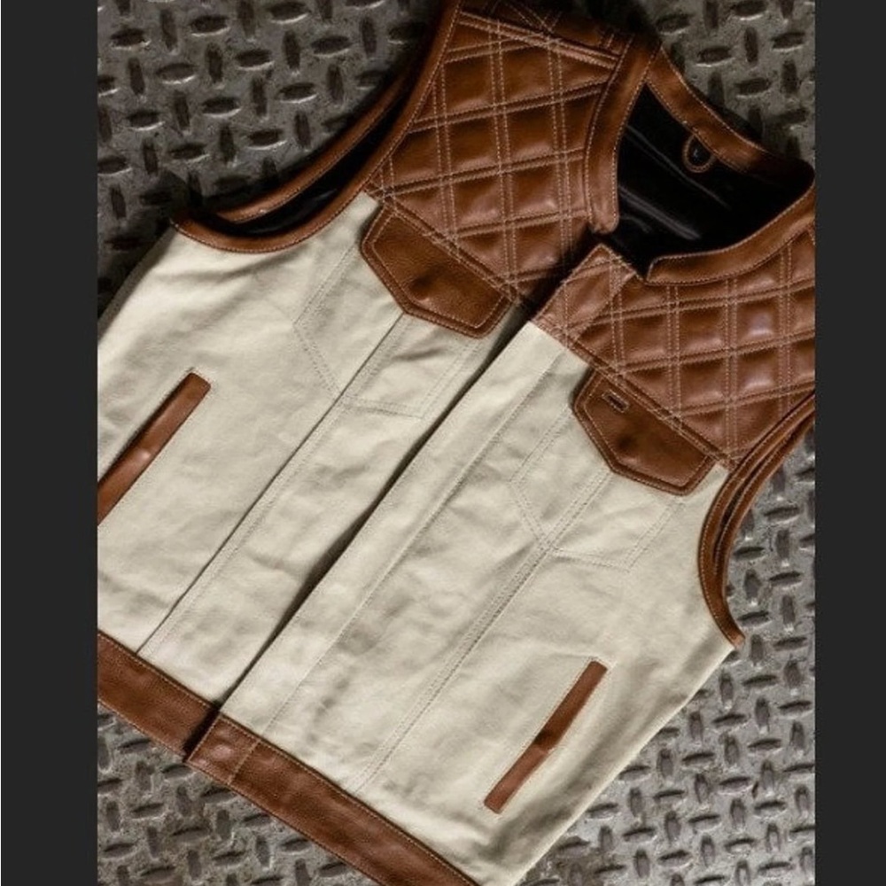 MEN’S DIAMOND STITCHED WHITE MOTORCYCLE CONCEALED CARRY LEATHER VEST